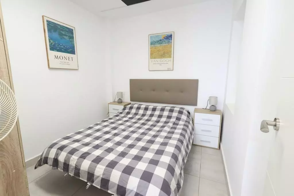 3-bedroom Bungalow In Torrevieja, Spain (60 M²)