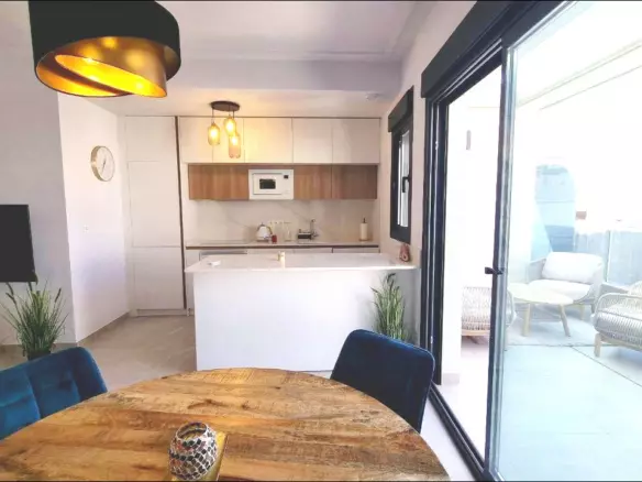 2-bedroom Penthouse In Torrevieja, Spain (94 M²)