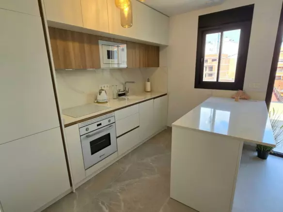 2-bedroom Penthouse In Torrevieja, Spain (94 M²)
