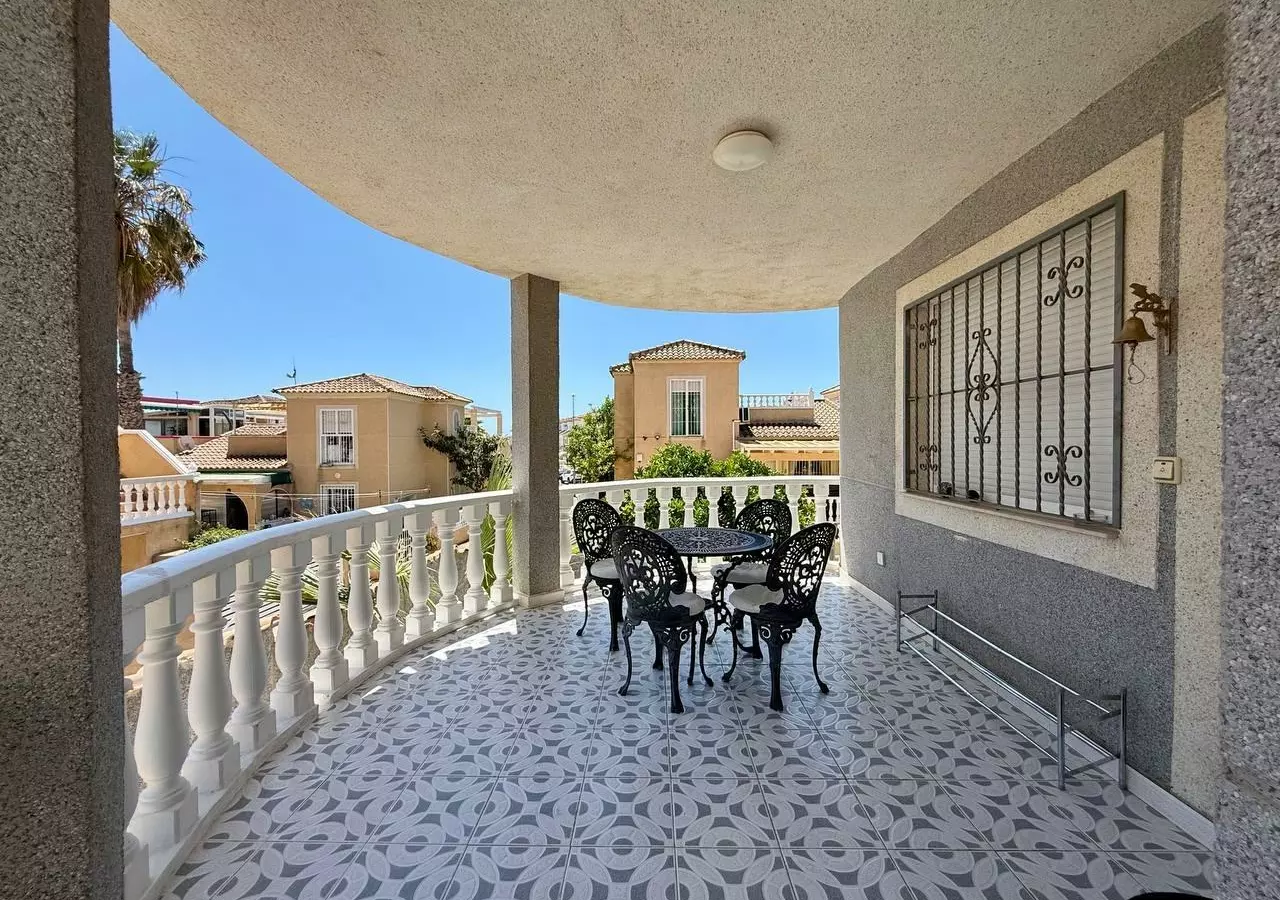 4-bedroom Villa In Orihuela Costa, Spain (191 M²)