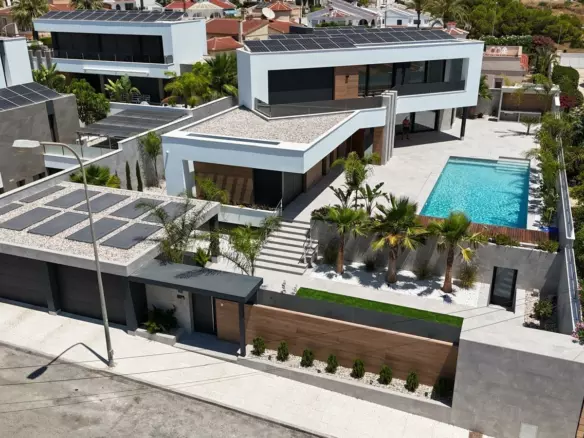 5-bedroom Villa In Ciudad Quesada, Spain (425 M²)