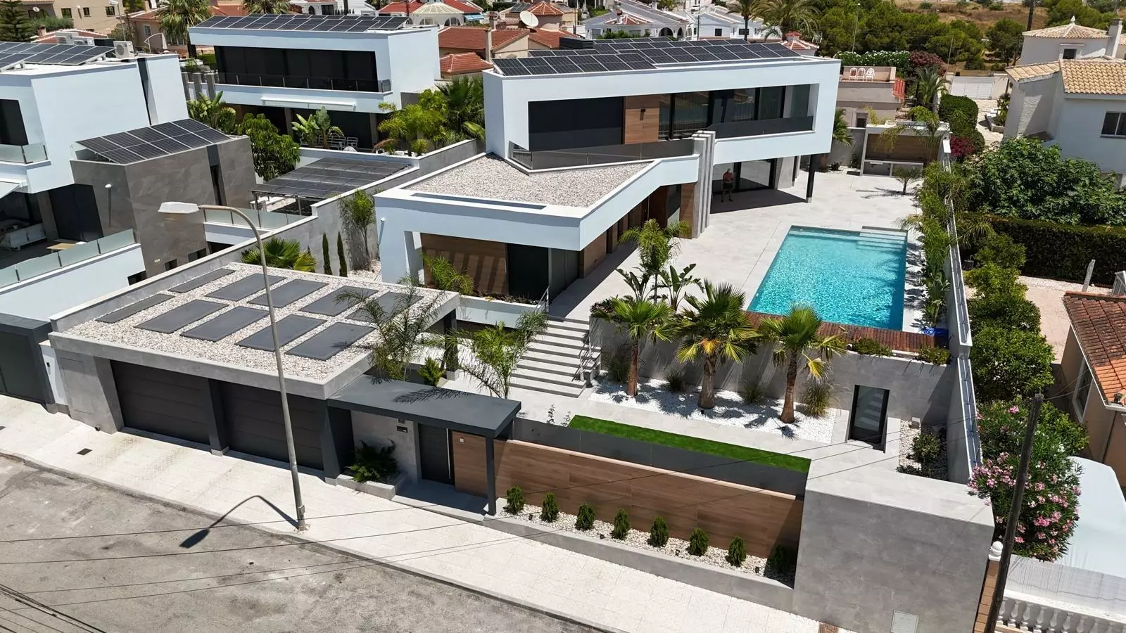 5-bedroom Villa In Ciudad Quesada, Spain (425 M²)