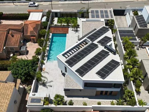 5-bedroom Villa In Ciudad Quesada, Spain (425 M²)