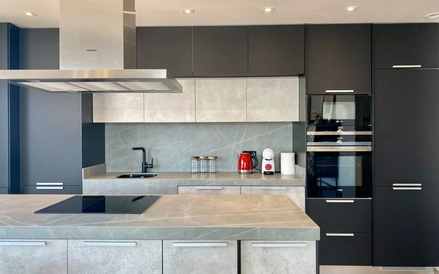 3-bedroom Penthouse In Torrevieja, Spain (120 M²)