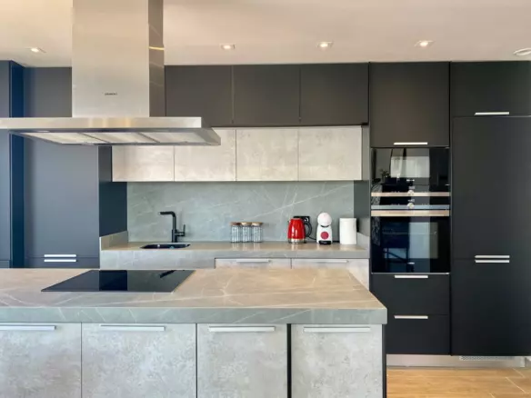 3-bedroom Penthouse In Torrevieja, Spain (120 M²)