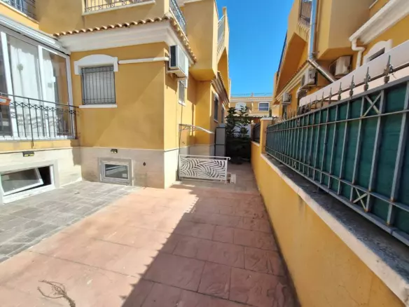 3-bedroom Duplex In Torrevieja, Spain (83 M²)
