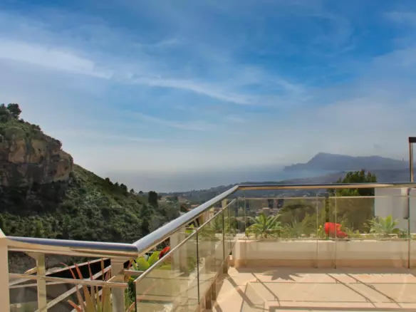 4-bedroom Villa In Altea, Spain (616 M²)