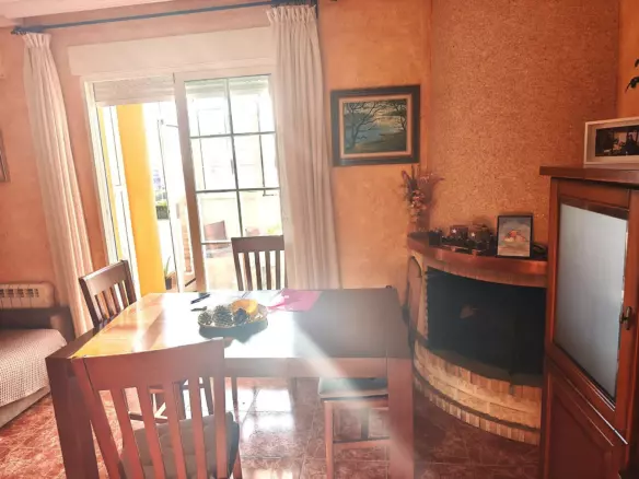 2-bedroom Apartment In Torrevieja, Spain (67 M²)