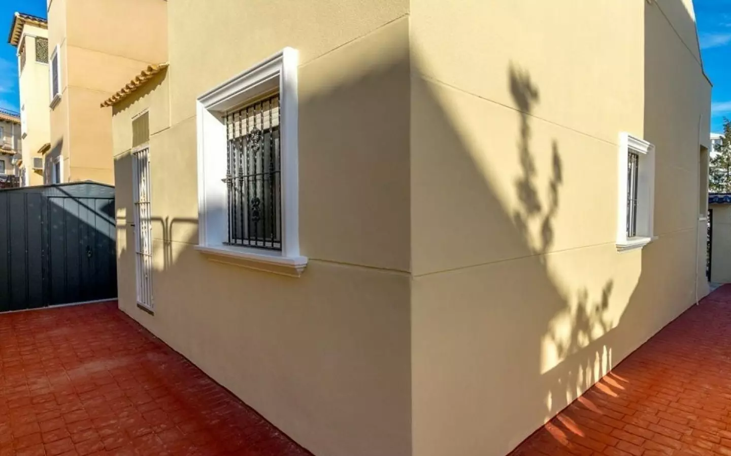3-bedroom Villa In Orihuela Costa, Spain (120 M²)