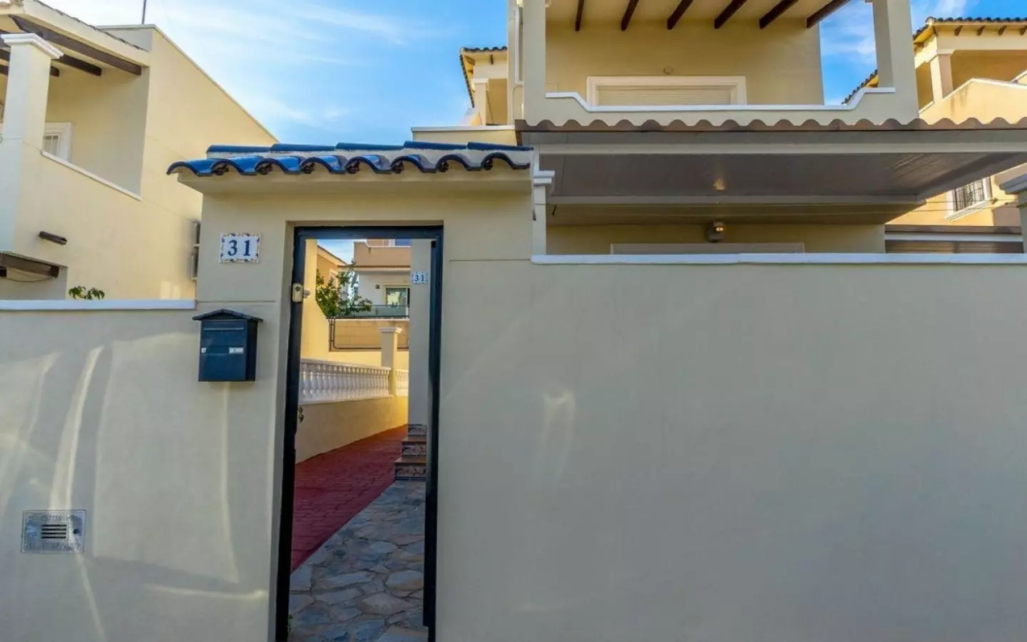 3-bedroom Villa In Orihuela Costa, Spain (120 M²)