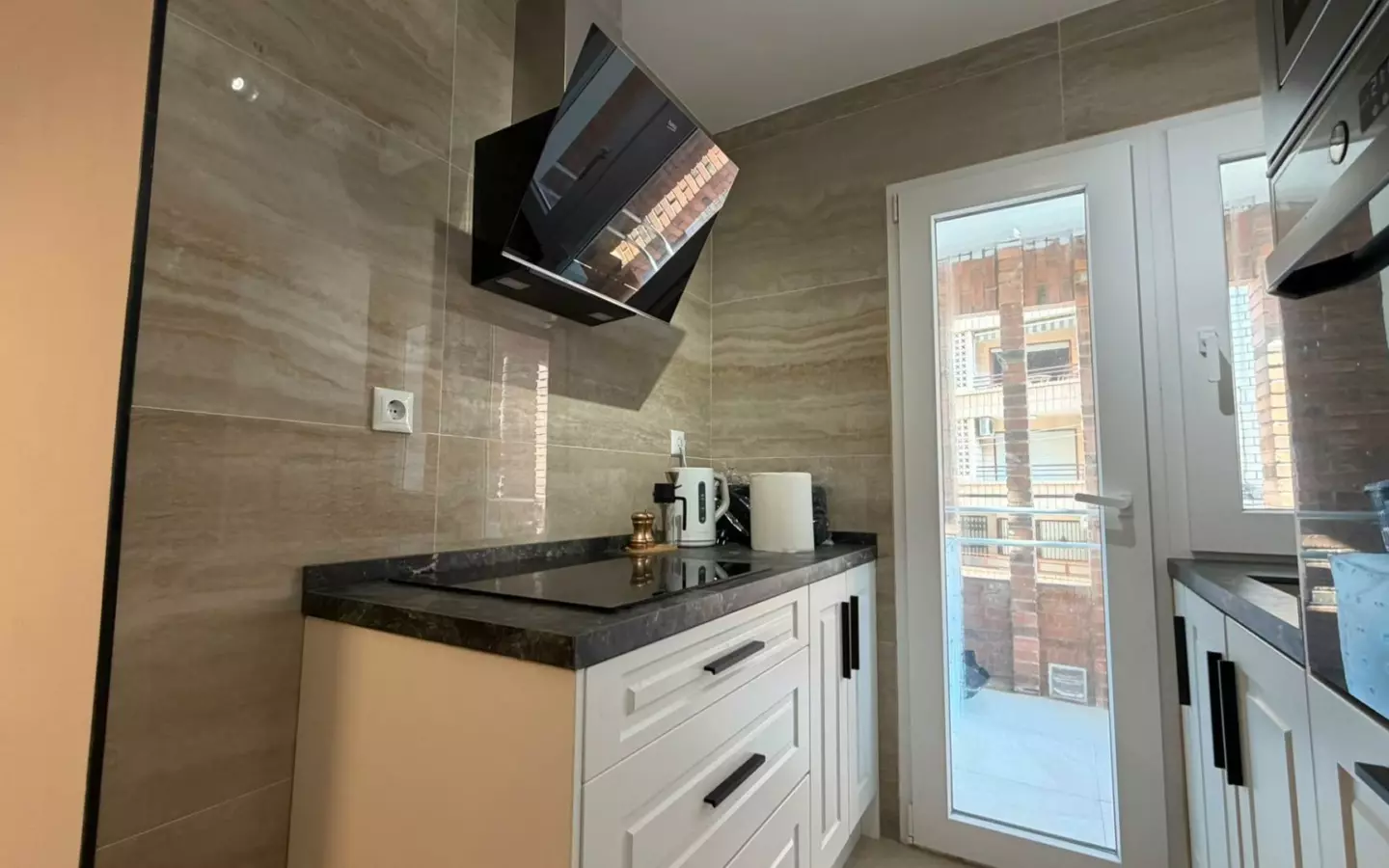 3-bedroom Apartment In Torrevieja, Spain (99 M²)