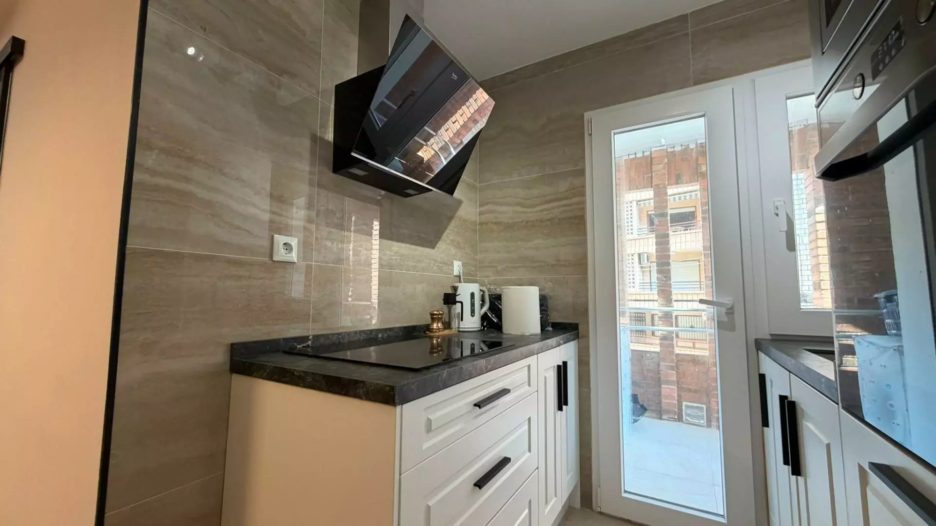 5-10-6ea841 3-bedroom Apartment In Torrevieja, Spain (99 M²)