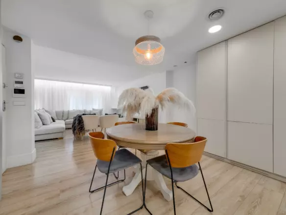 4-bedroom Apartment In Torrevieja, Spain (265 M²)