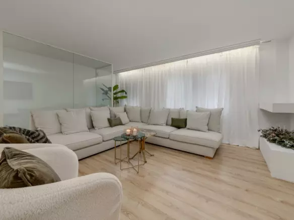 4-bedroom Apartment In Torrevieja, Spain (265 M²)