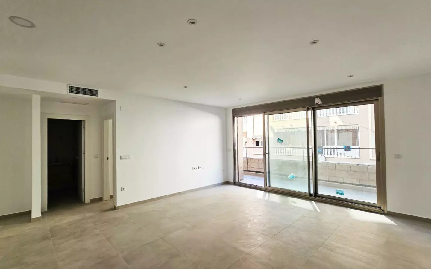 1-bedroom Apartment In Torrevieja, Spain (63 M²)