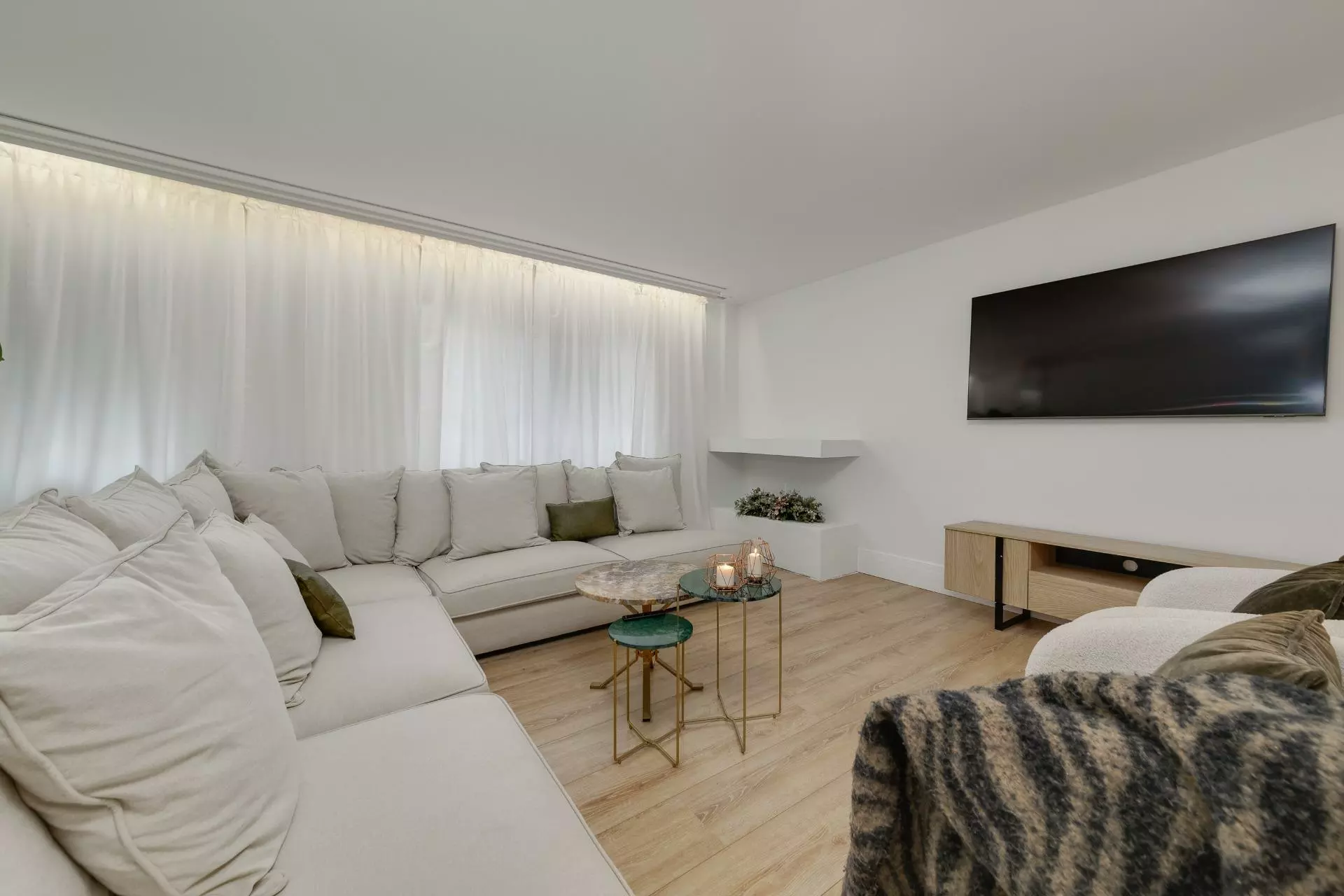 4-bedroom Apartment In Torrevieja, Spain (265 M²)