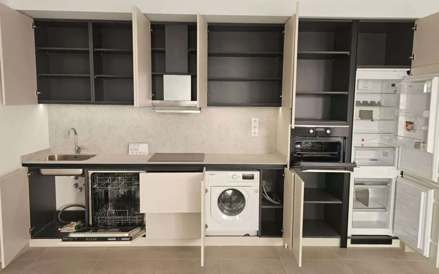 1-bedroom Apartment In Torrevieja, Spain (63 M²)