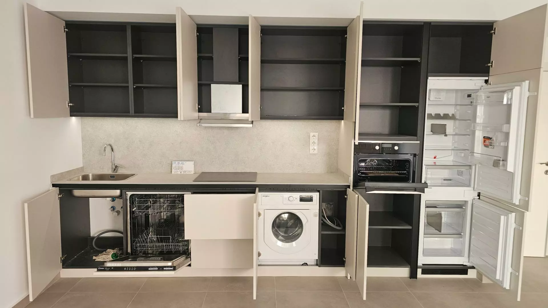 1-bedroom Apartment In Torrevieja, Spain (63 M²)