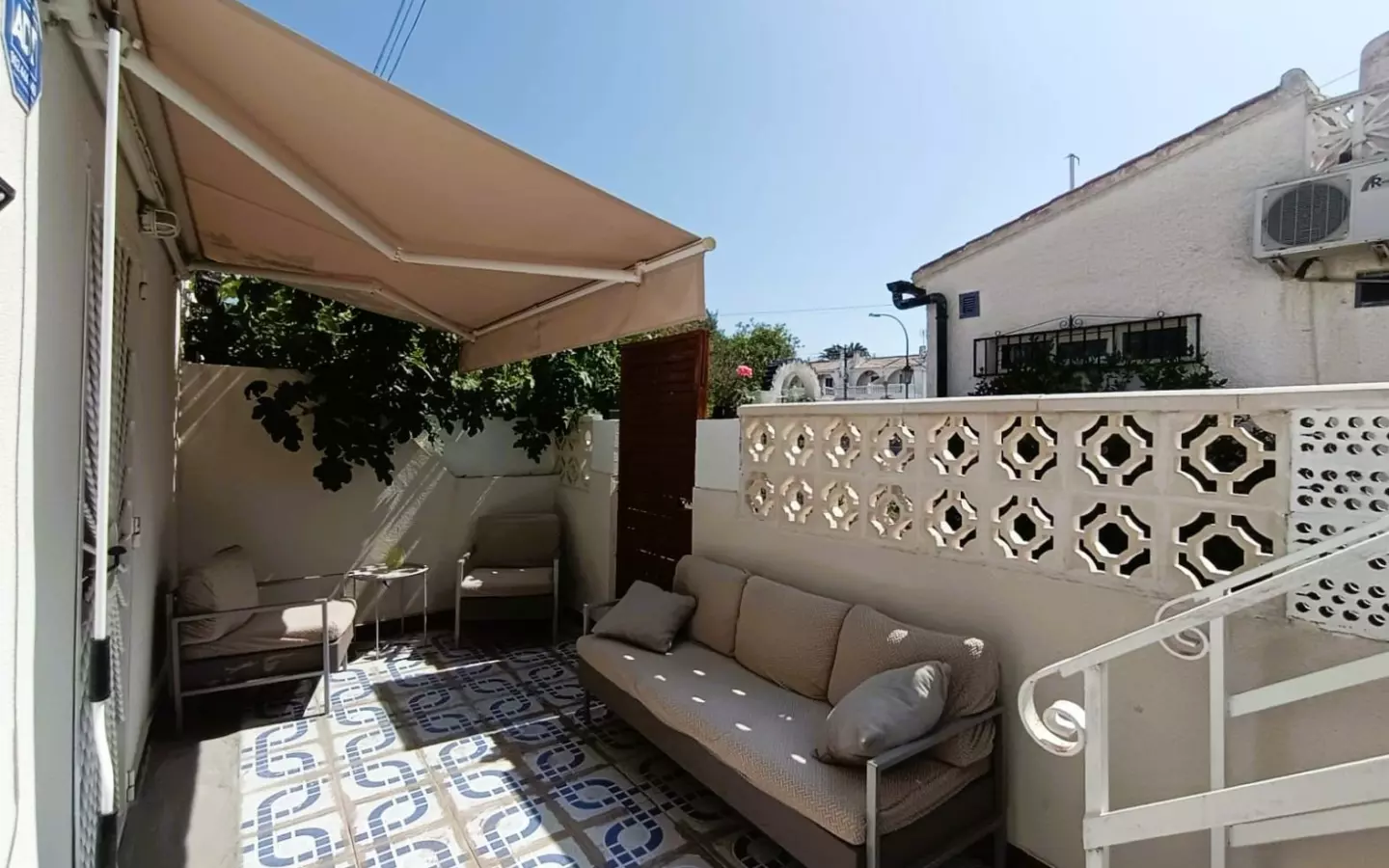 1-bedroom Bungalow In Torrevieja, Spain (60 M²)