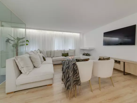 4-bedroom Apartment In Torrevieja, Spain (265 M²)