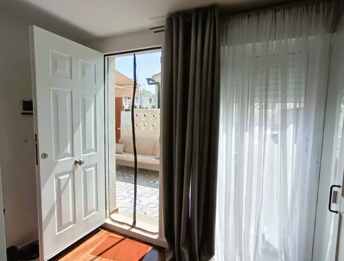 1-bedroom Bungalow In Torrevieja, Spain (60 M²)