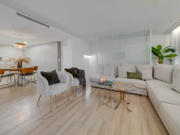 4-bedroom Apartment In Torrevieja, Spain (265 M²)