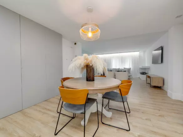 4-bedroom Apartment In Torrevieja, Spain (265 M²)