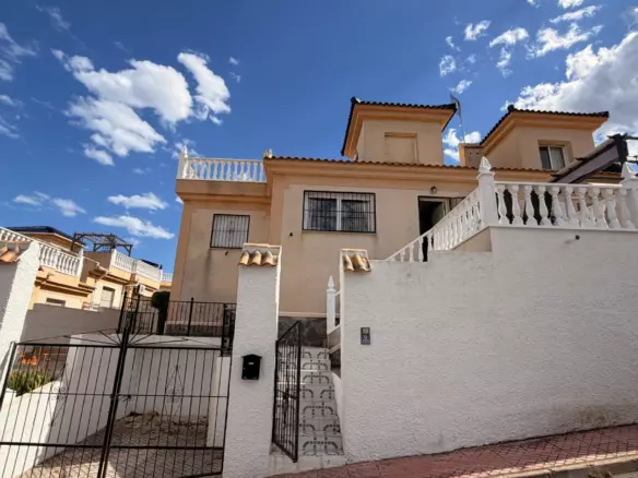 2-bedroom Townhouse In Ciudad Quesada, Spain (60 M²)