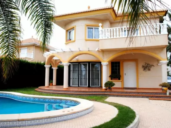 3-bedroom Villa In Orihuela Costa, Spain (125 M²)