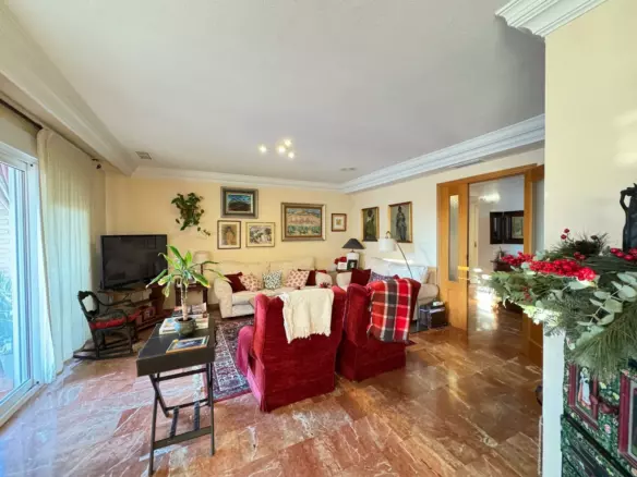 4-bedroom Apartment In Torrevieja, Spain (256 M²)