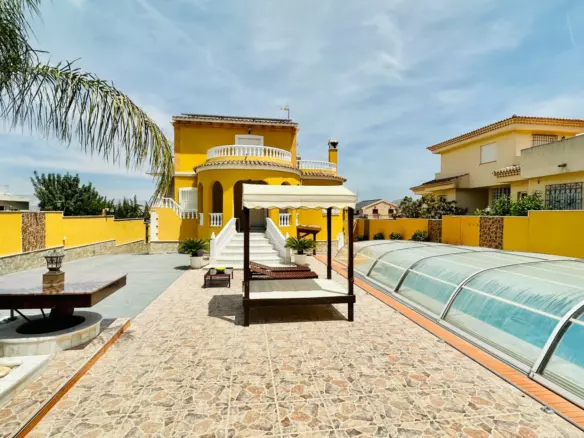 5-bedroom Villa In Orihuela, Spain (201 M²)
