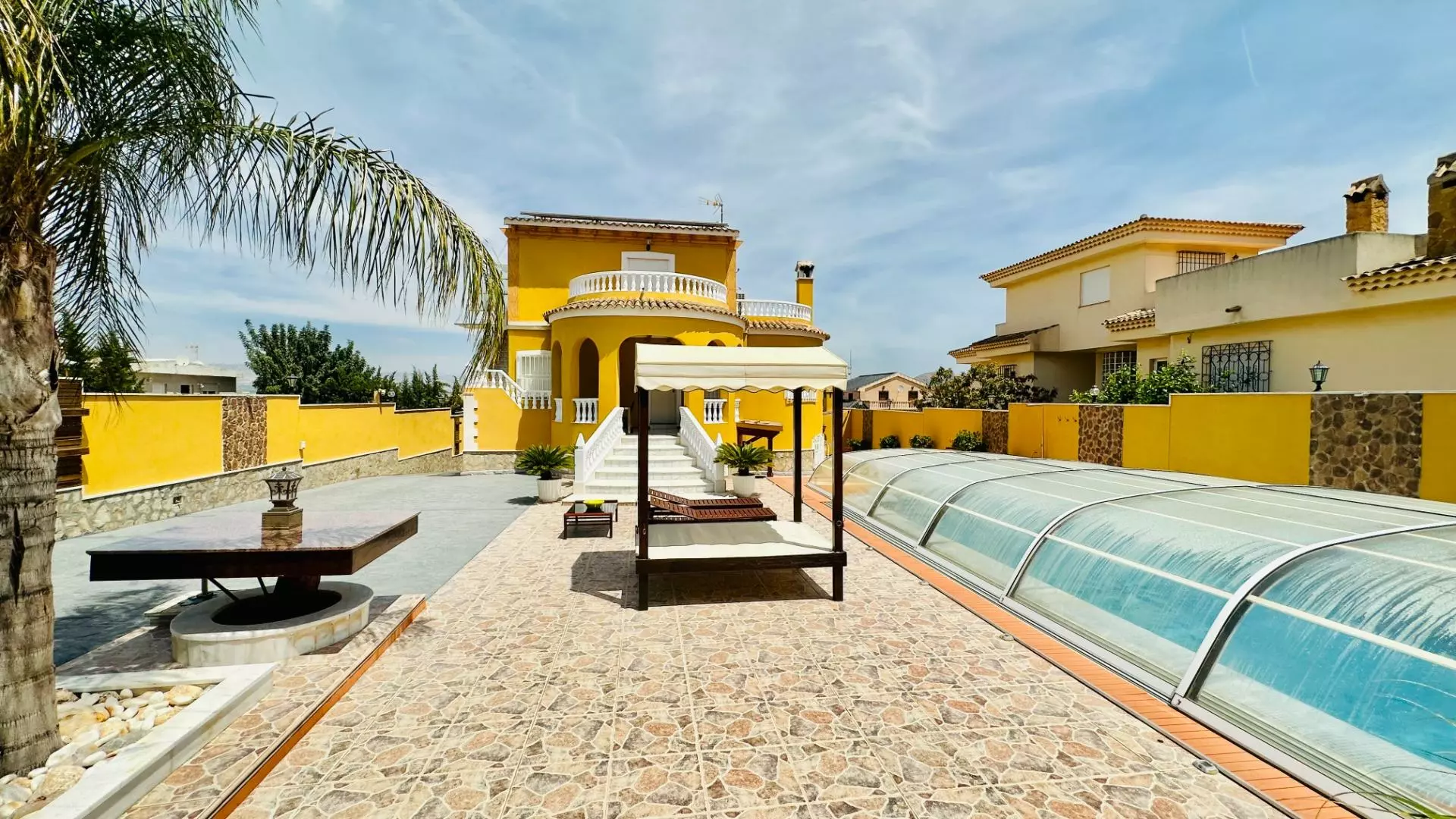 5-bedroom Villa In Orihuela, Spain (201 M²)