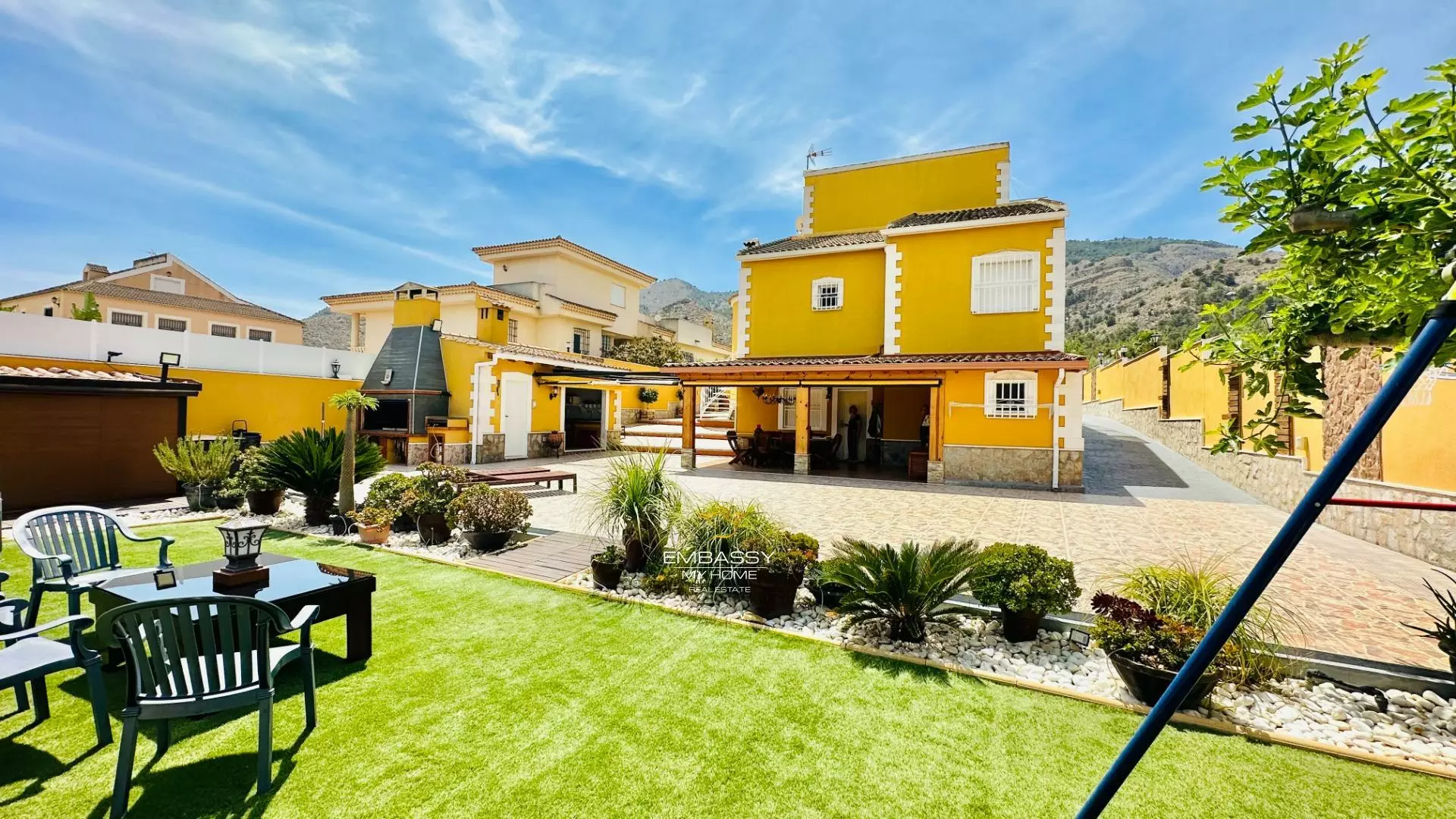5-bedroom Villa In Orihuela, Spain (201 M²)