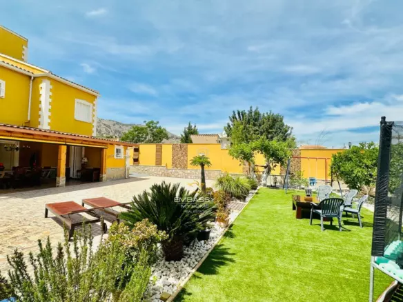 5-bedroom Villa In Orihuela, Spain (201 M²)