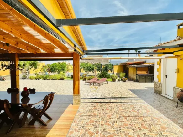 5-bedroom Villa In Orihuela, Spain (201 M²)