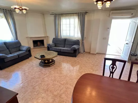 4-bedroom Semi In Torrevieja, Spain (192 M²)