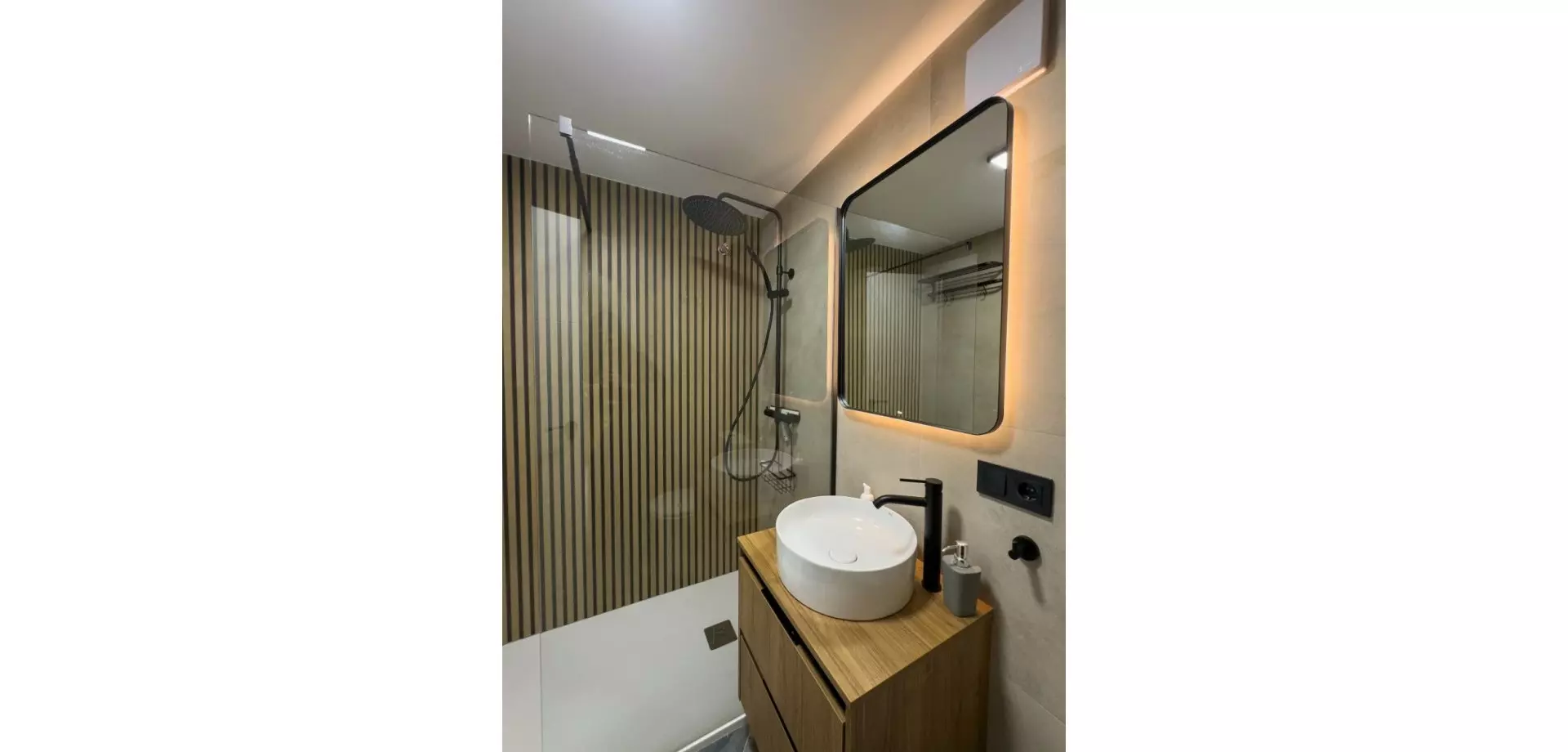 2-bedroom Apartment In Torrevieja, Spain (80 M²)