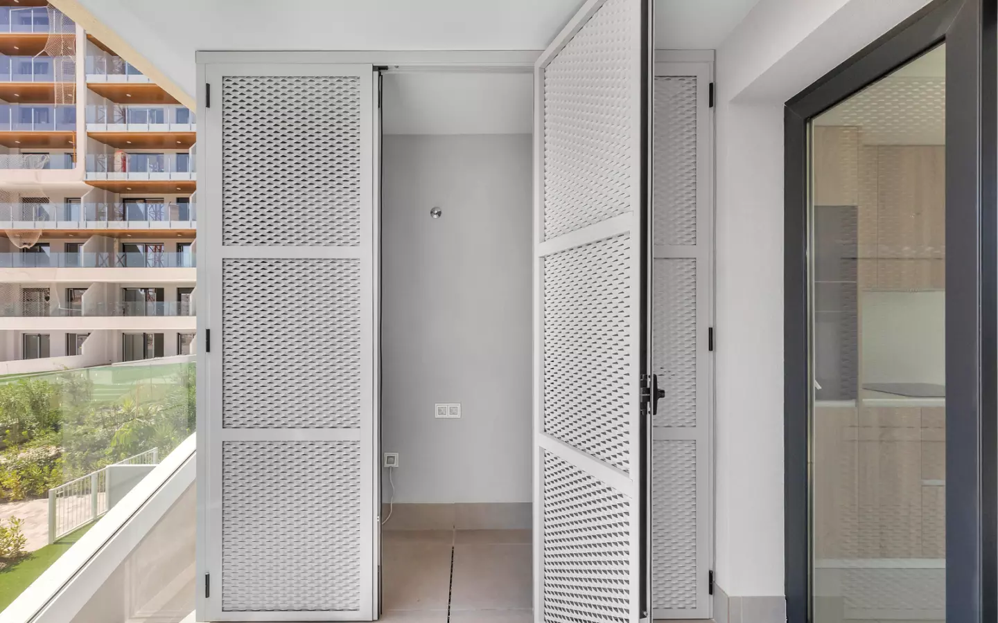 2-bedroom Apartment In Torrevieja, Spain (61 M²)