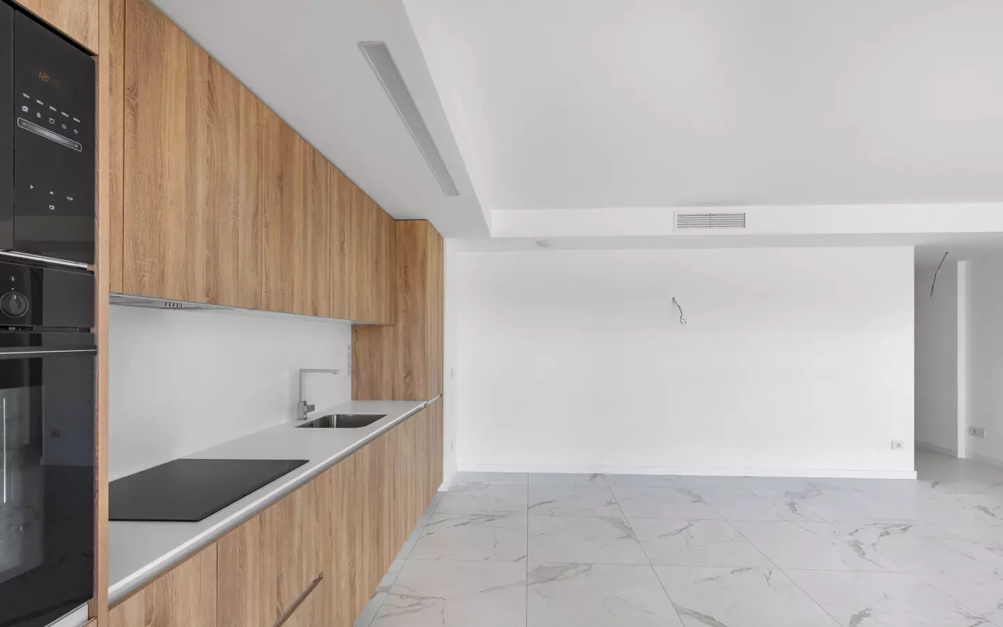 2-bedroom Apartment In Torrevieja, Spain (61 M²)
