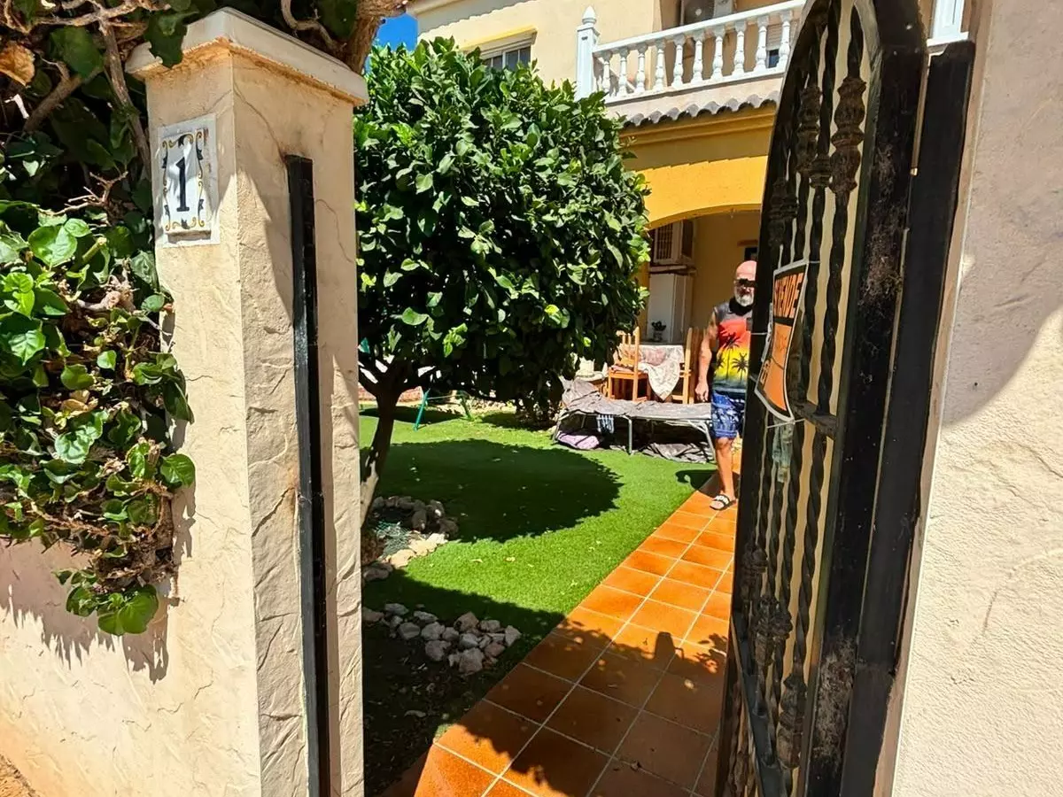 2-bedroom Bungalow In Orihuela Costa, Spain (68 M²)