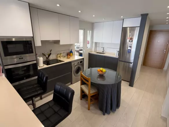 3-bedroom Apartment In Torrevieja, Spain (86 M²)