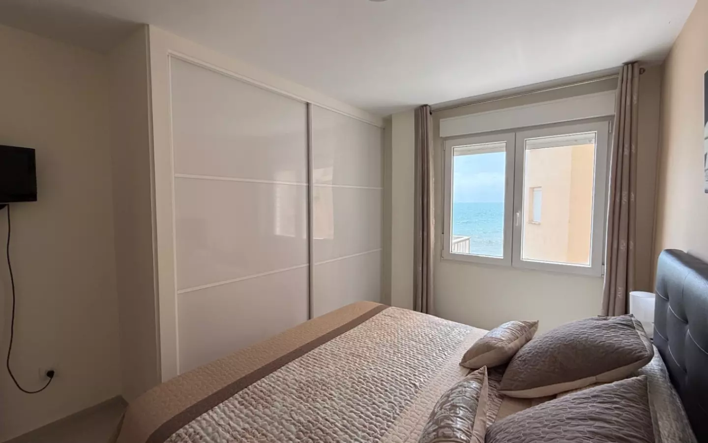 3-bedroom Apartment In Torrevieja, Spain (86 M²)