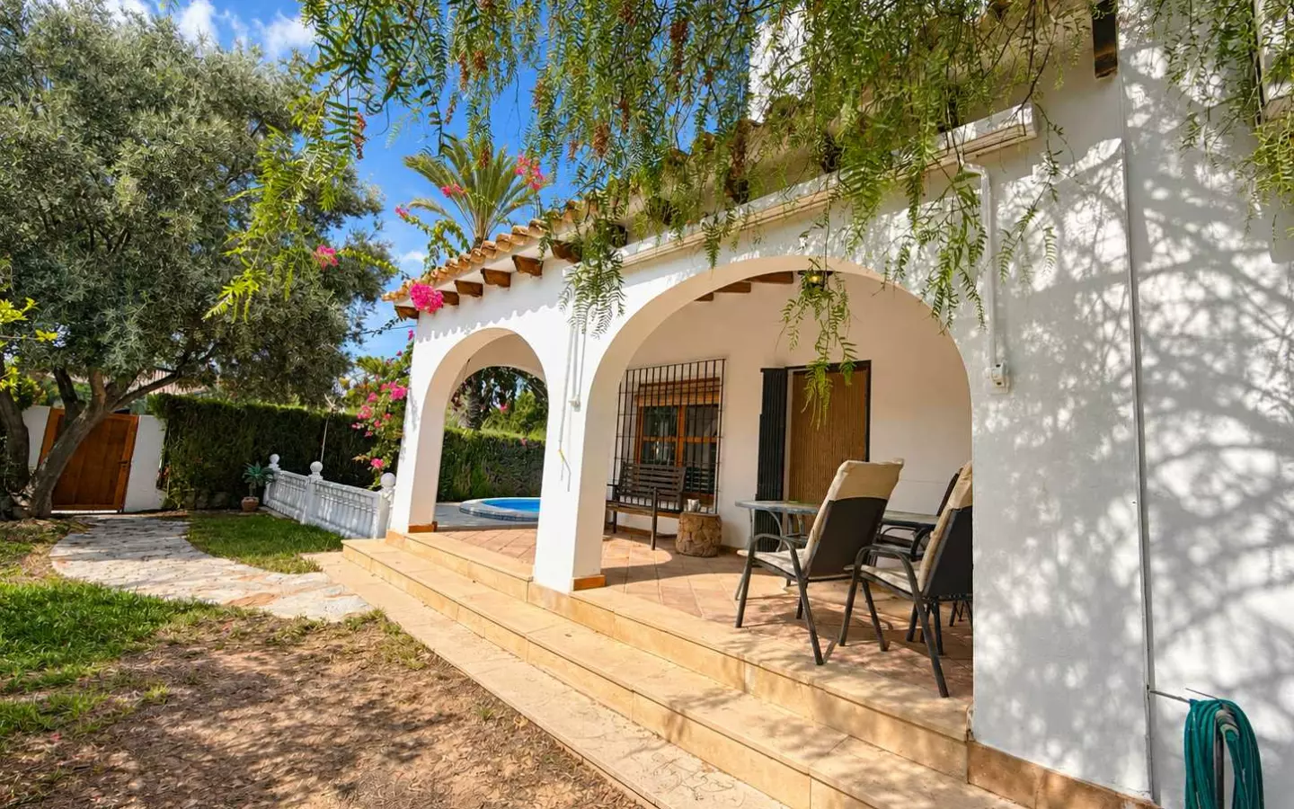 4-bedroom Villa In Cabo Roig, Spain (160 M²)