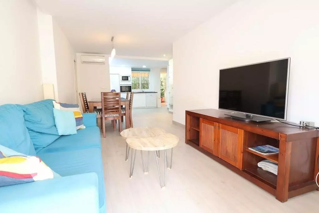 3-bedroom Apartment In Orihuela Costa, Spain (101 M²)