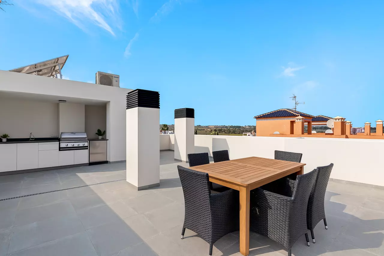 2-bedroom Penthouse In Villamartin, Spain (80 M²)