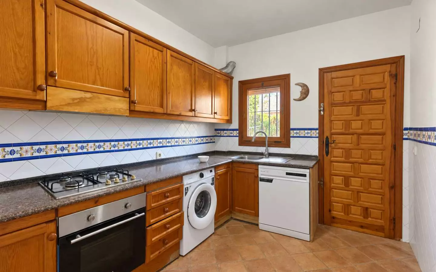 4-bedroom Villa In Cabo Roig, Spain (160 M²)