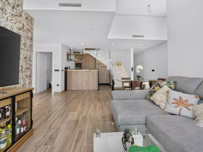 3-bedroom Villa In Torrevieja, Spain (149 M²)