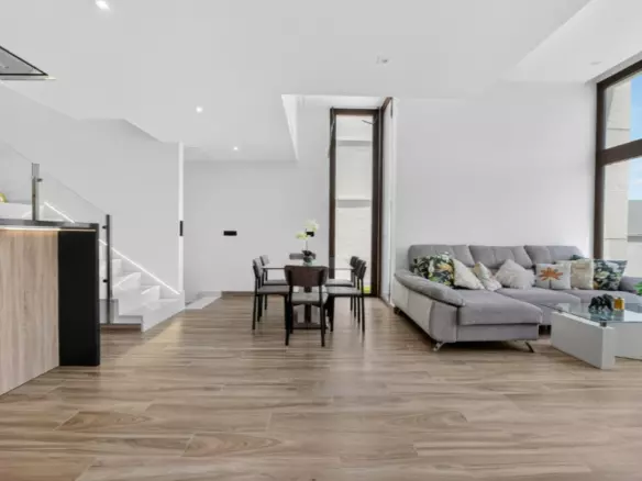 3-bedroom Villa In Torrevieja, Spain (149 M²)