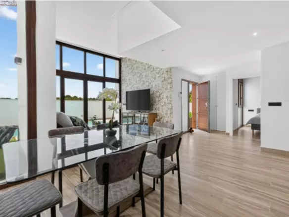 3-bedroom Villa In Torrevieja, Spain (149 M²)