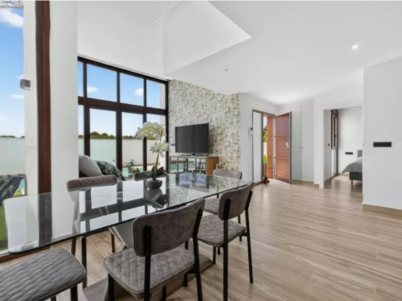 3-bedroom Villa In Torrevieja, Spain (149 M²)